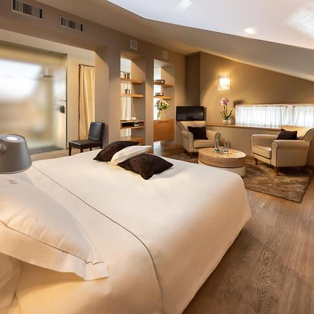 Relais Villa D'Amelia Benevello Zewnętrze zdjęcie