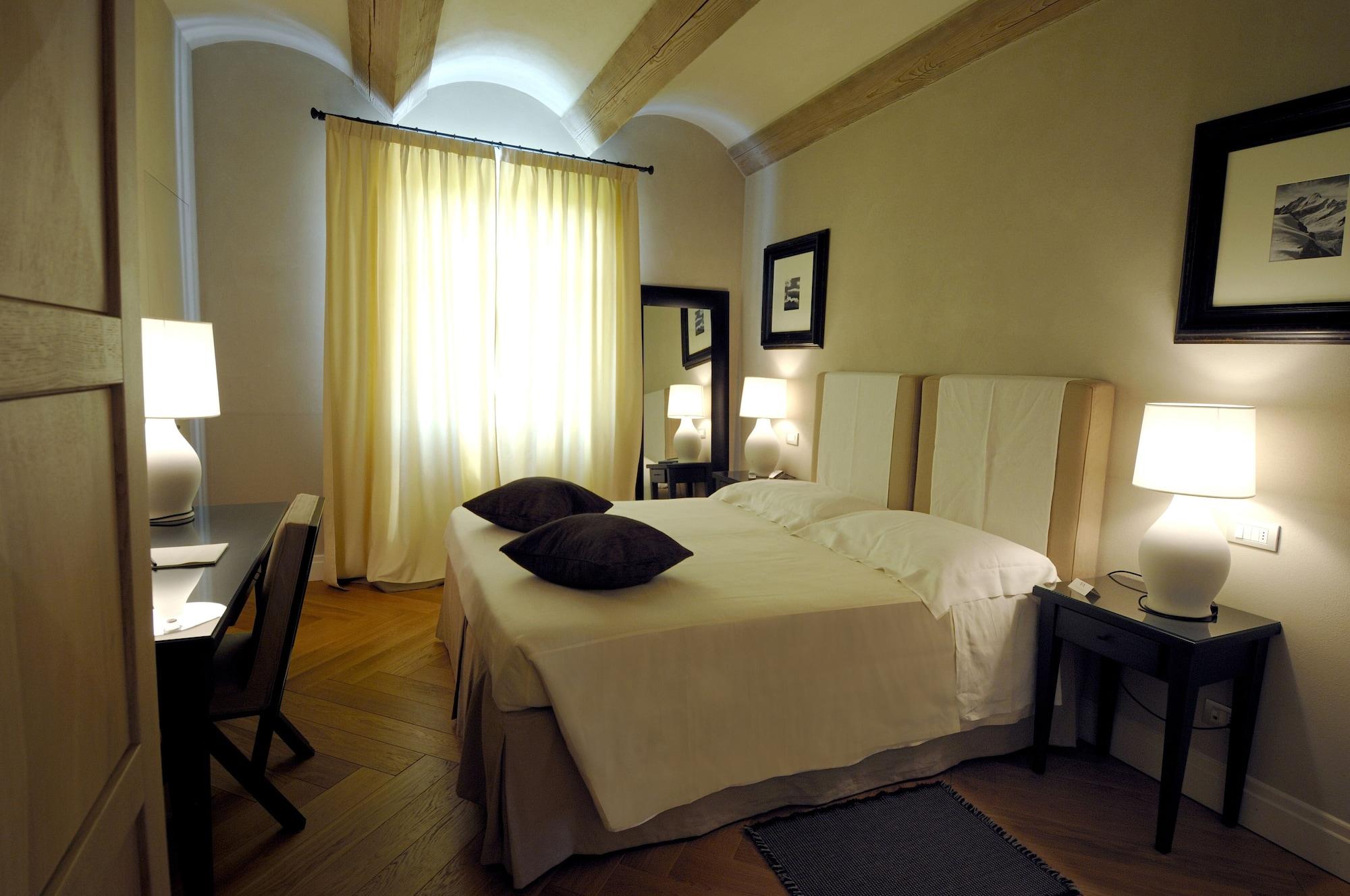 Relais Villa D'Amelia Benevello Zewnętrze zdjęcie