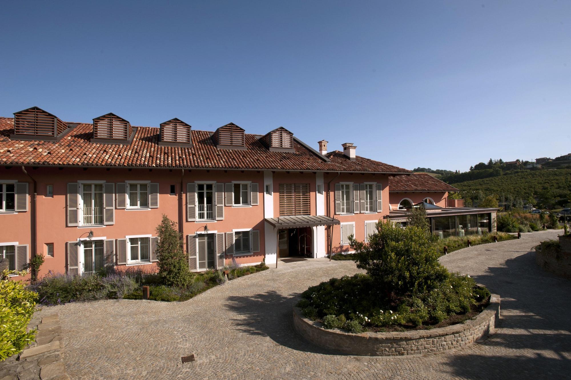 Relais Villa D'Amelia Benevello Zewnętrze zdjęcie