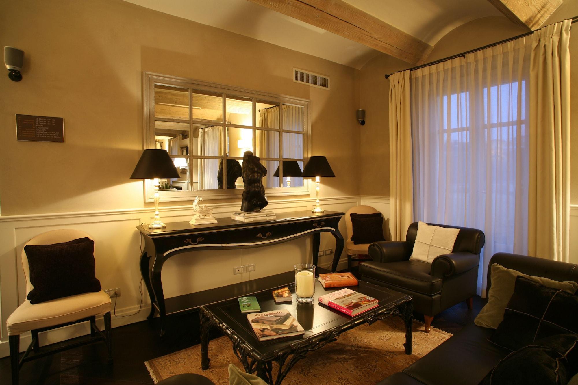 Relais Villa D'Amelia Benevello Pokój zdjęcie