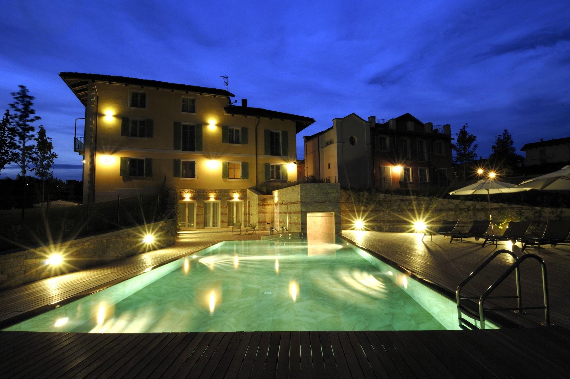 Relais Villa D'Amelia Benevello Udogodnienia zdjęcie