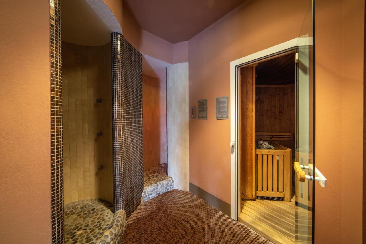Relais Villa D'Amelia Benevello Zewnętrze zdjęcie