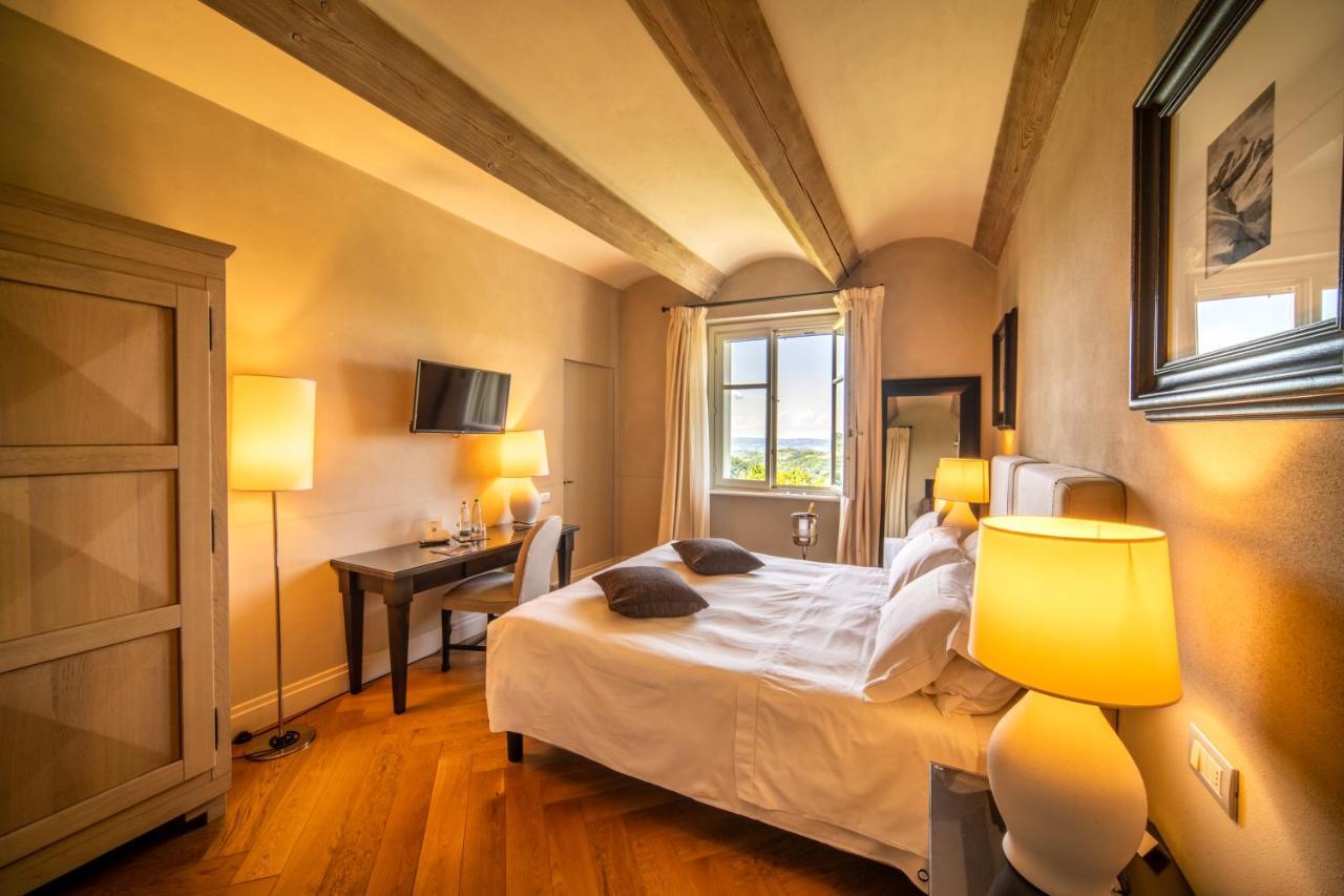 Relais Villa D'Amelia Benevello Zewnętrze zdjęcie