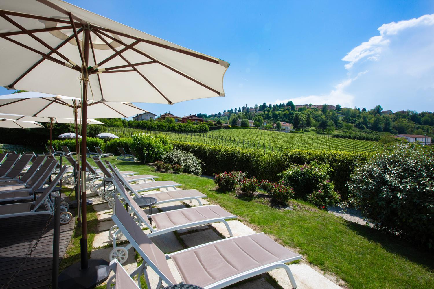 Relais Villa D'Amelia Benevello Zewnętrze zdjęcie