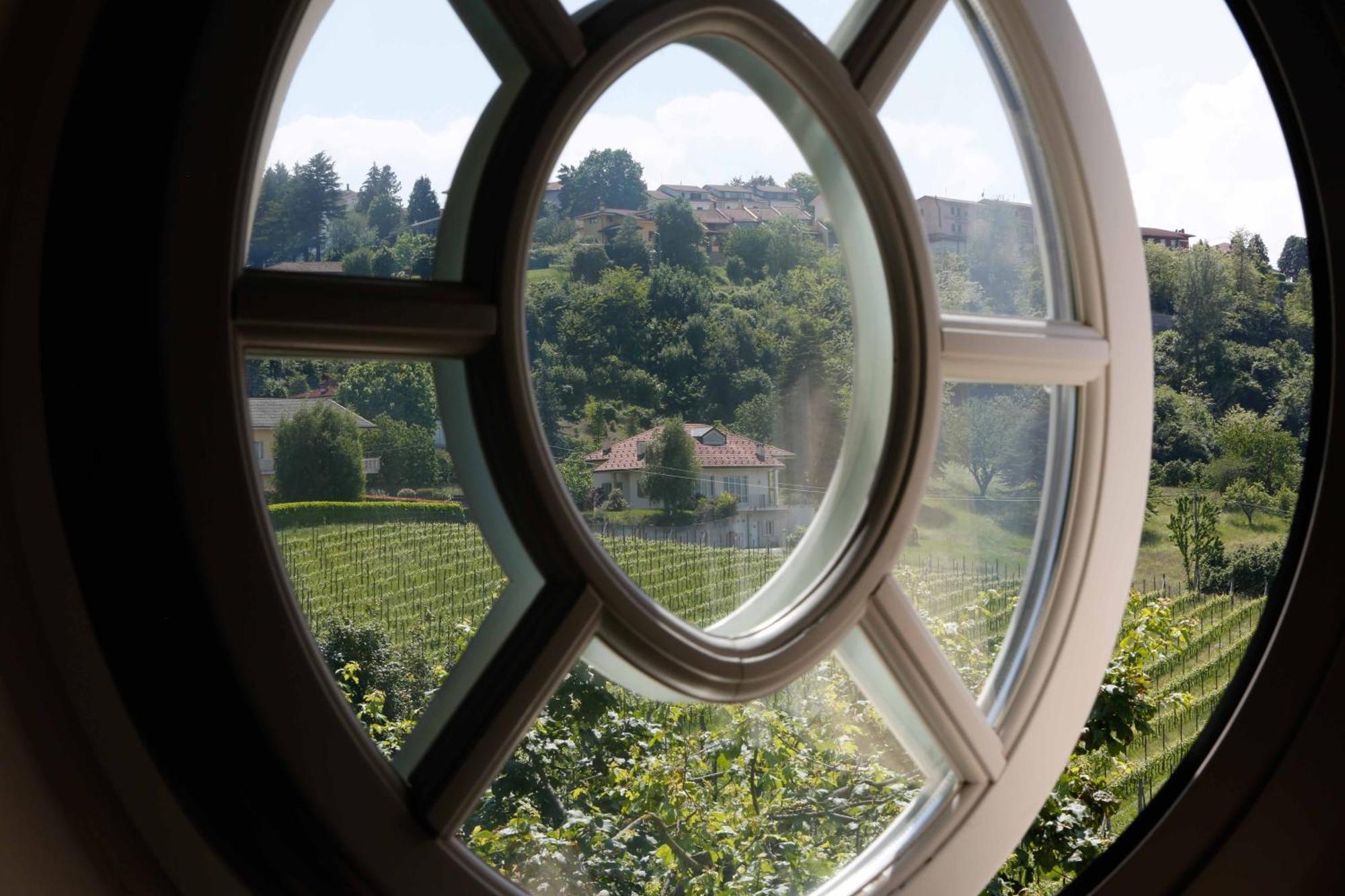 Relais Villa D'Amelia Benevello Zewnętrze zdjęcie